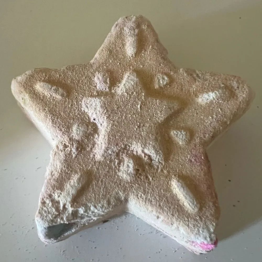 Lush Star of Wonder Bath Bomb Christmas 2024